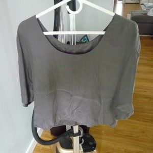 ITALIAN silk blend  grey cropped bat sleeves blouse size 10